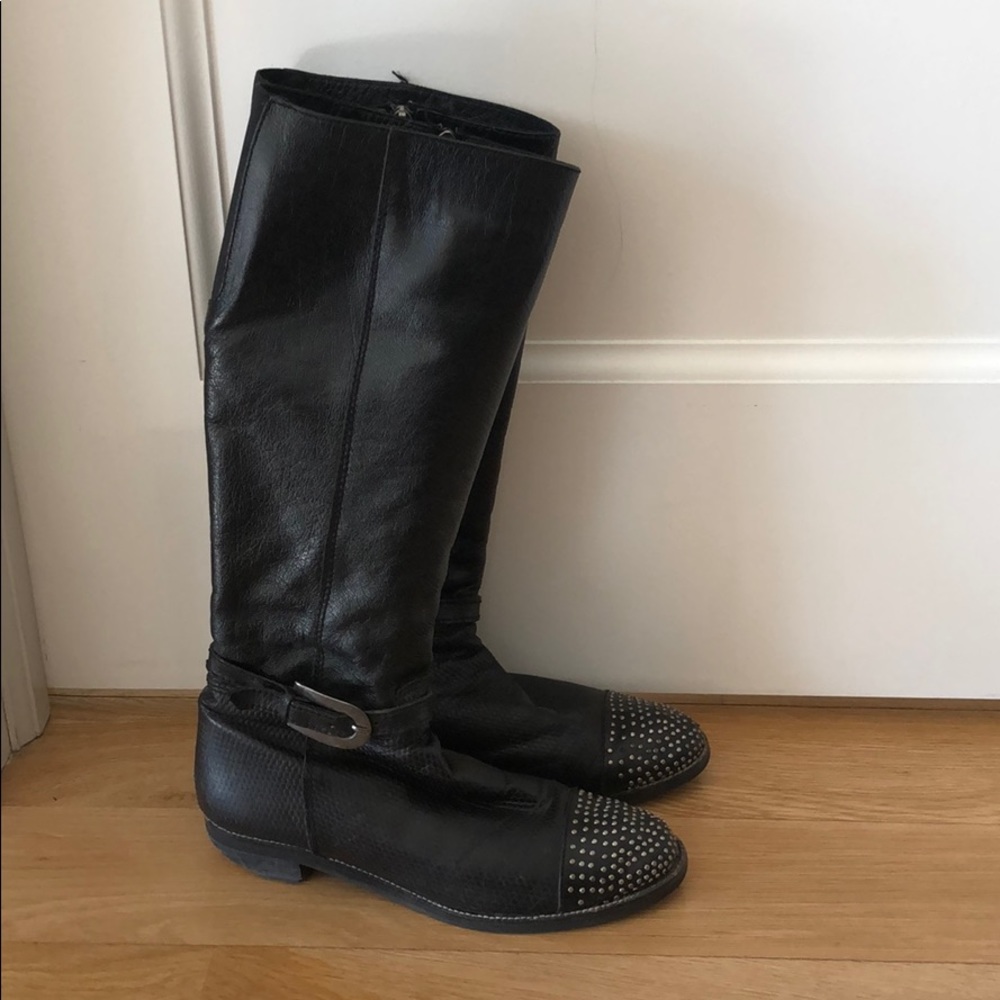 Studs boots